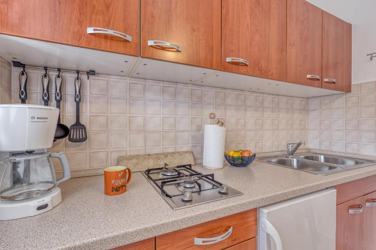 Apartment Complex Silva Ровінь Екстер'єр фото